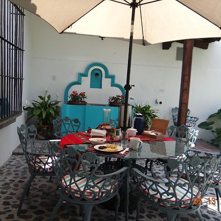Casa Naranjo Bed & Breakfast Antigua Exterior photo