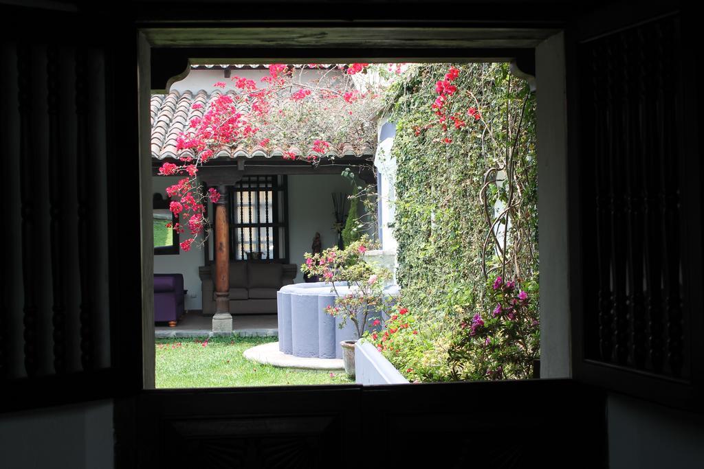 Casa Naranjo Bed & Breakfast Antigua Exterior photo