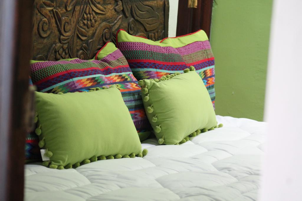 Casa Naranjo Bed & Breakfast Antigua Exterior photo