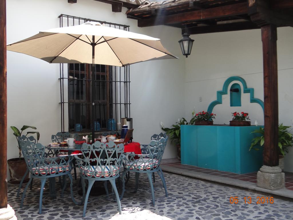 Casa Naranjo Bed & Breakfast Antigua Exterior photo
