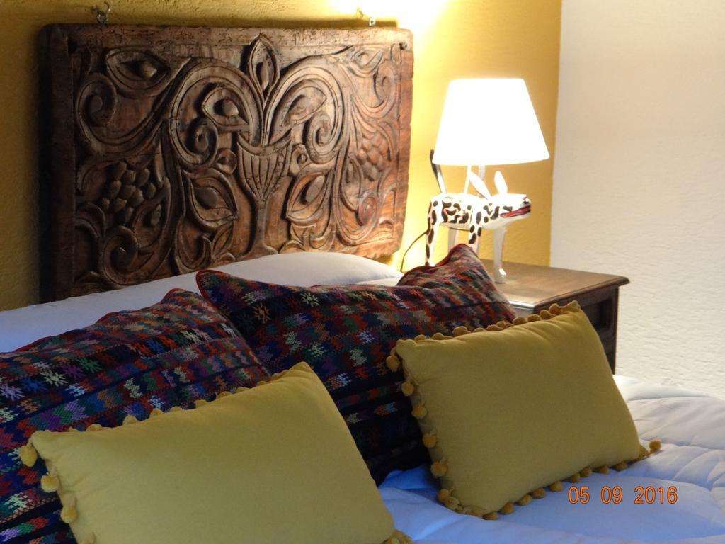 Casa Naranjo Bed & Breakfast Antigua Exterior photo