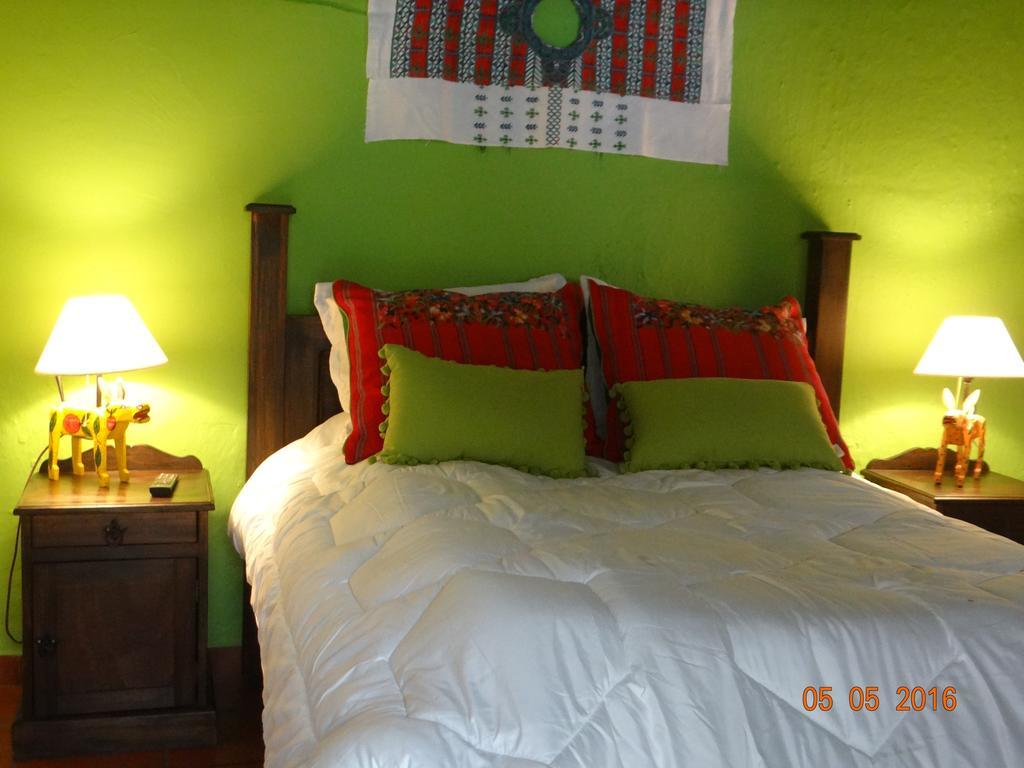 Casa Naranjo Bed & Breakfast Antigua Exterior photo