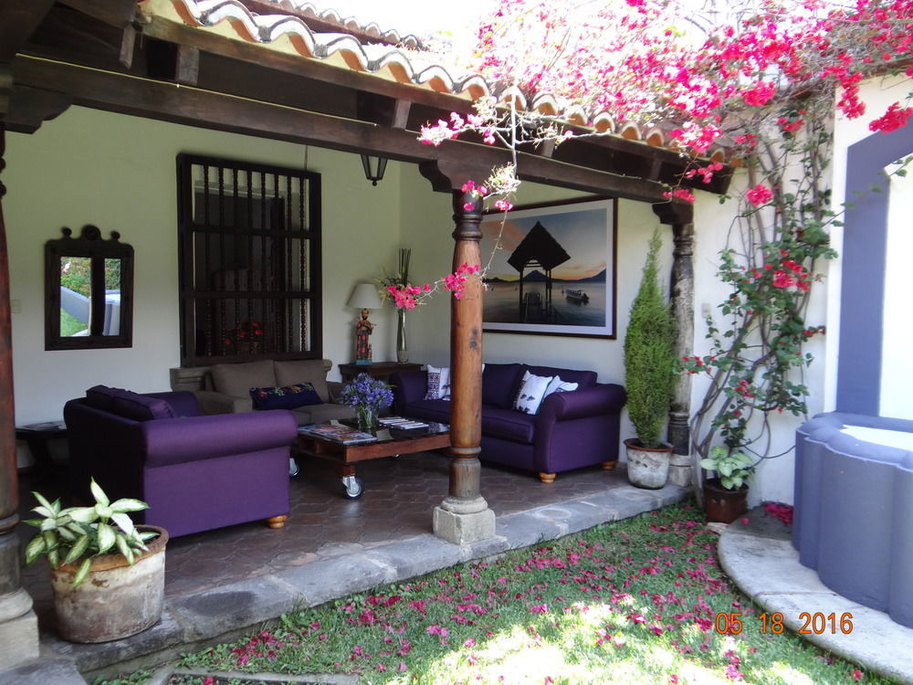 Casa Naranjo Bed & Breakfast Antigua Exterior photo