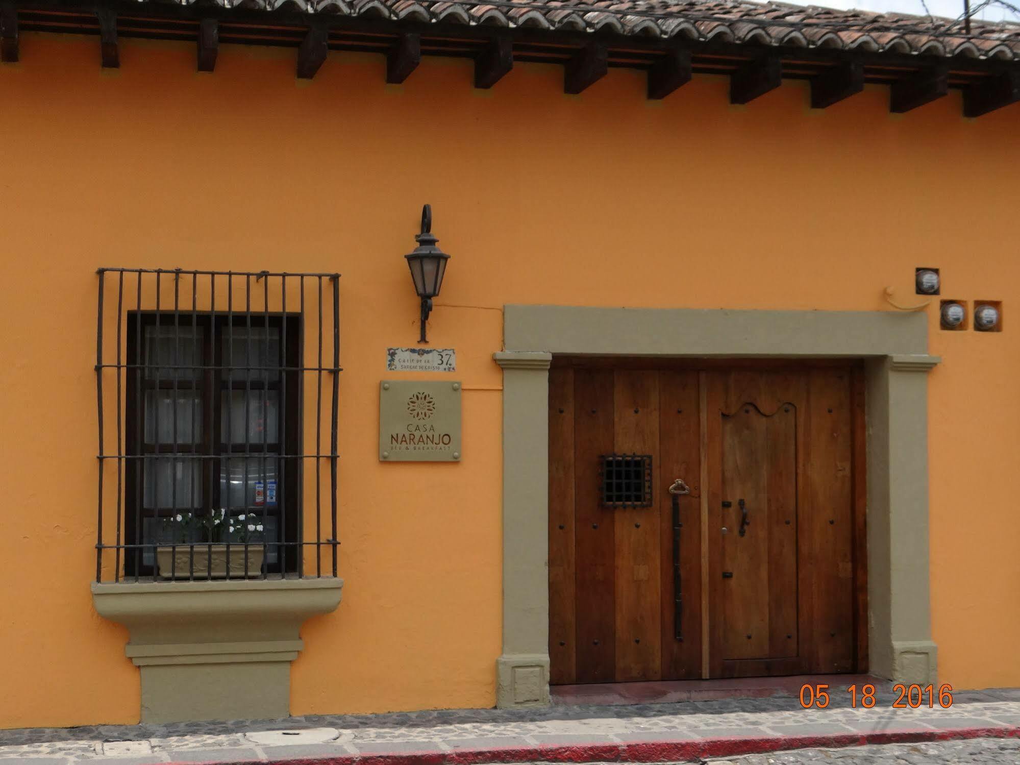 Casa Naranjo Bed & Breakfast Antigua Exterior photo