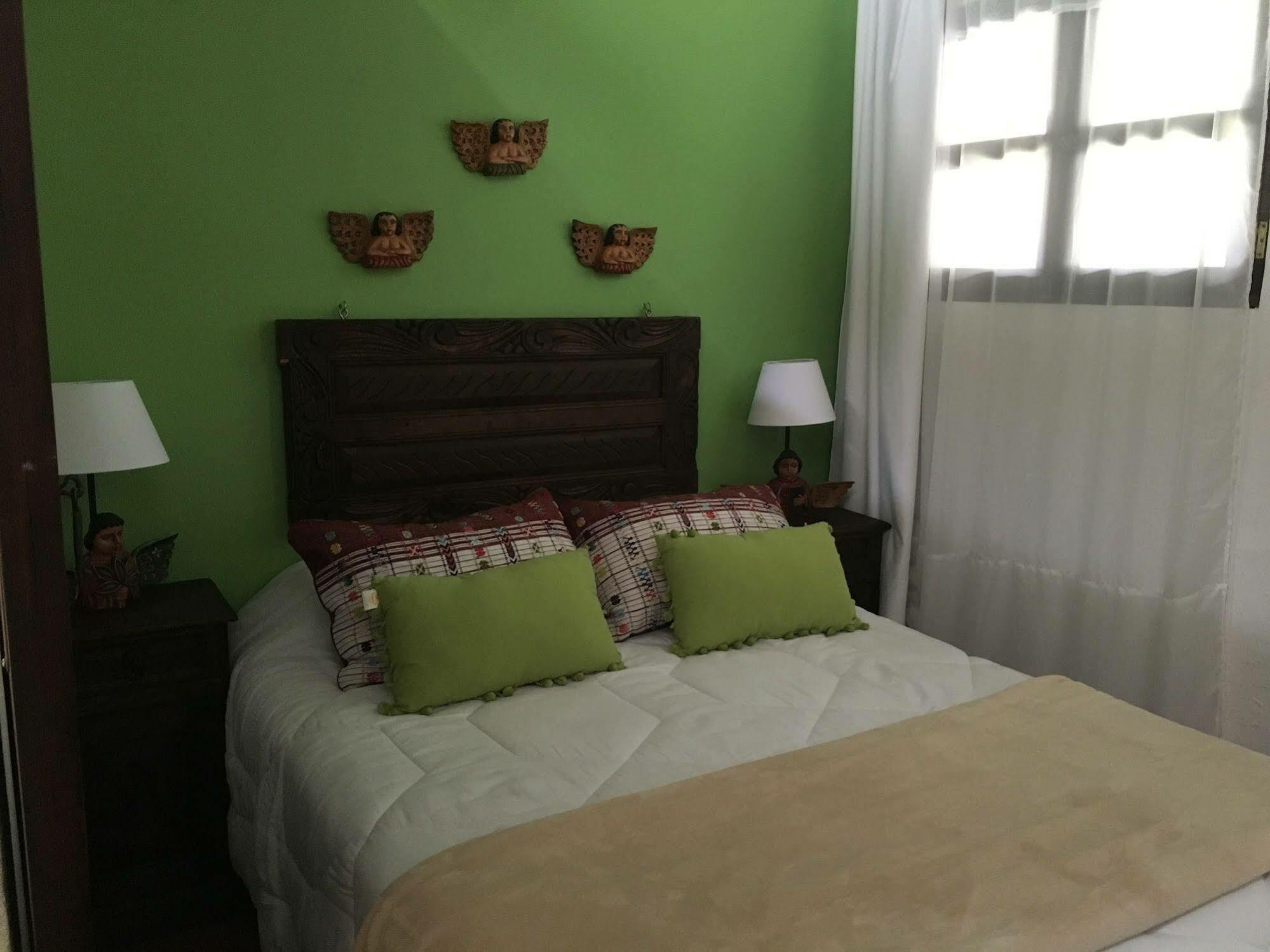 Casa Naranjo Bed & Breakfast Antigua Exterior photo